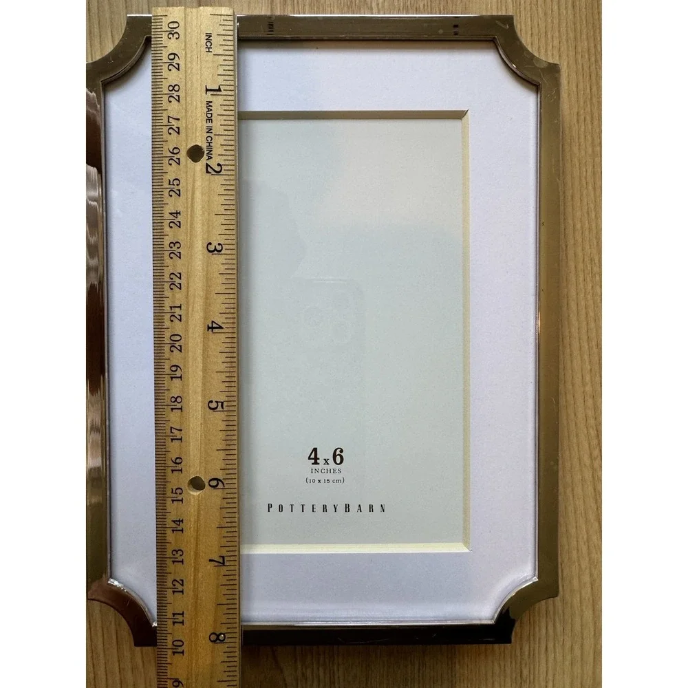 Pottery Barn Gold Tone Gallery Picture Frame 4x6 Tabletop Easel Frame